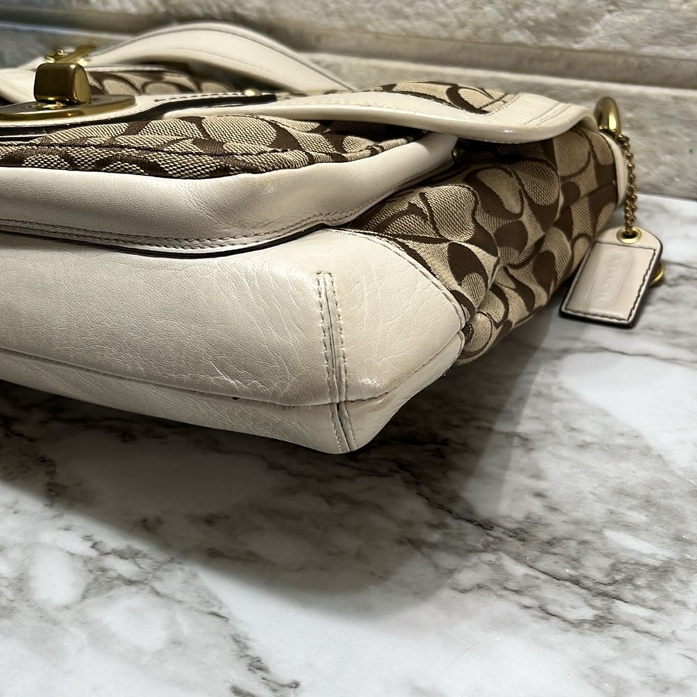 Coach Ltd Ed 65th Legacy White Khaki Sig C Rare and Very Clean. - Picture 9 of 16